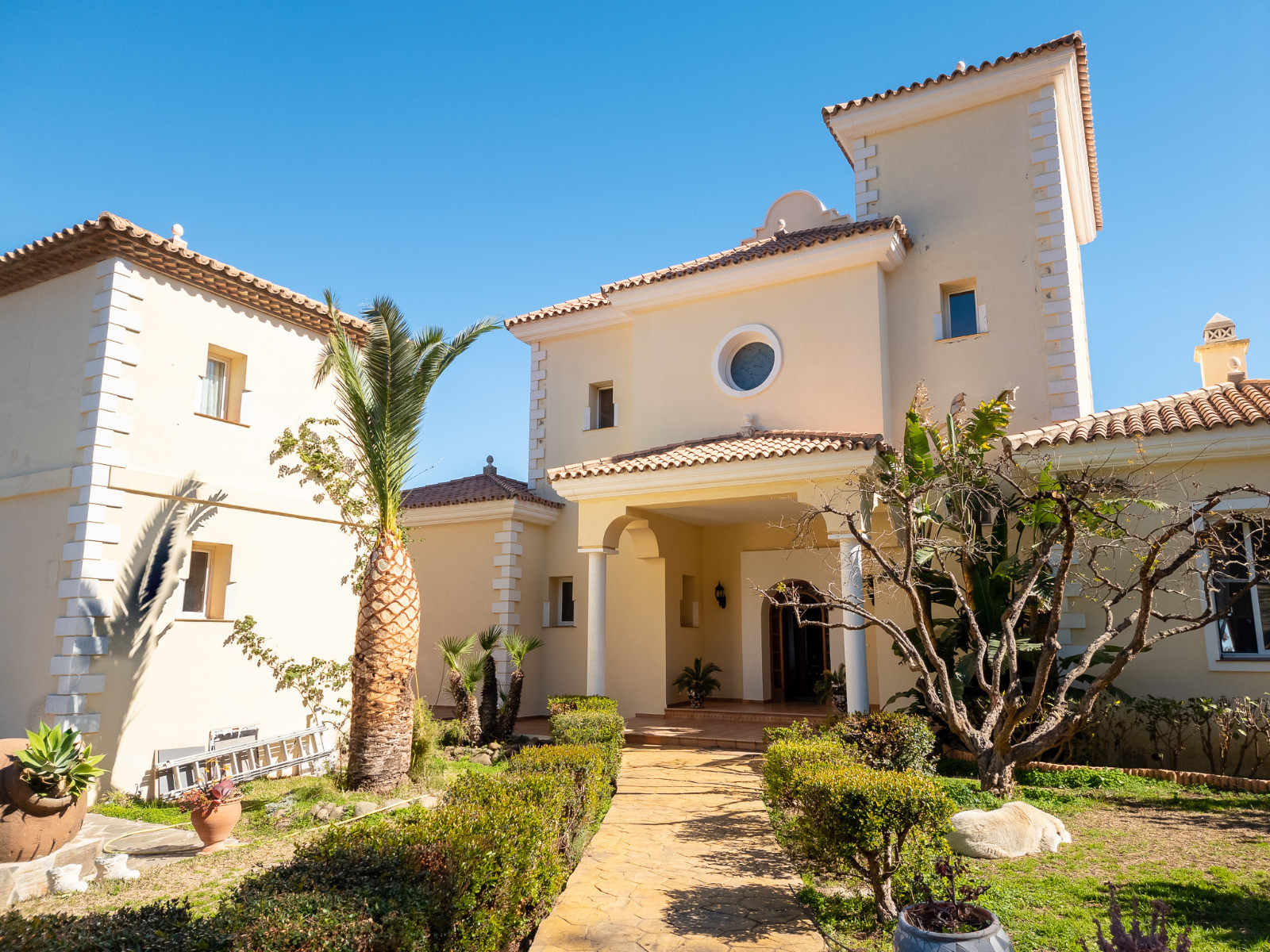 7 bed 5 bath Villa Estepona